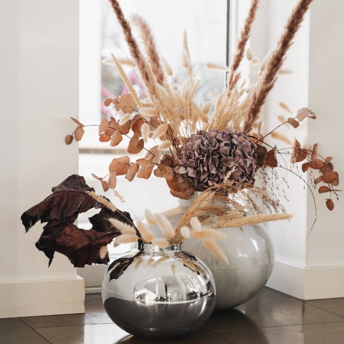 Vas Amico Nickel Hilke Collection