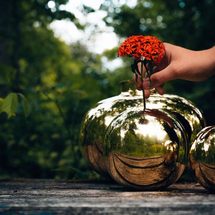 Hilke Vas Amico | Mässing