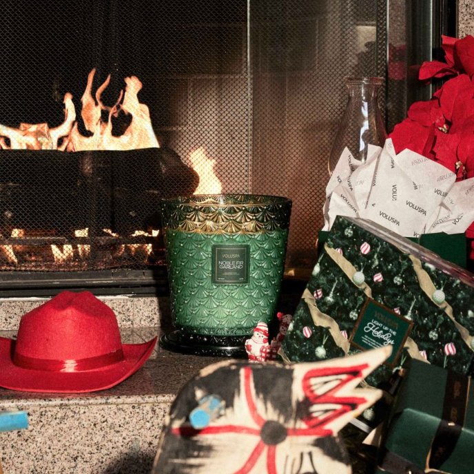 Boxed 5-wick Hearth Candle | Noble Fir Garland