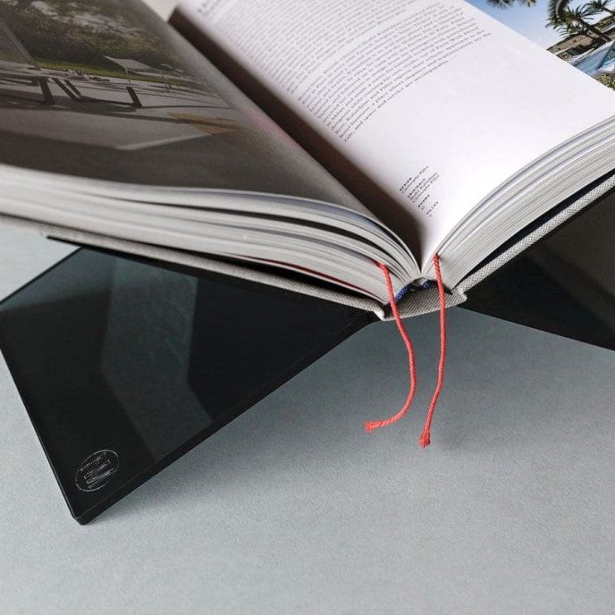 NM Bookstand X Smoked